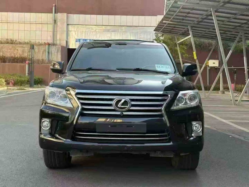 广元13年雷克萨斯LX1