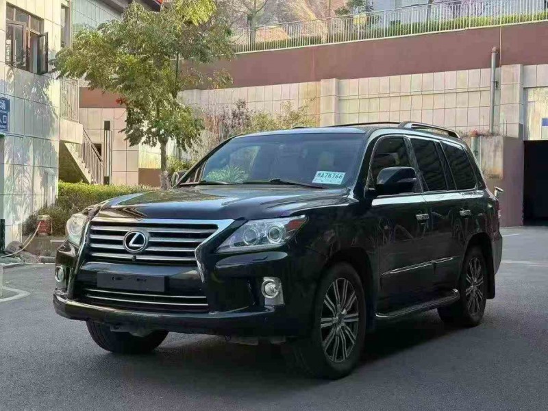 广元13年雷克萨斯LX3