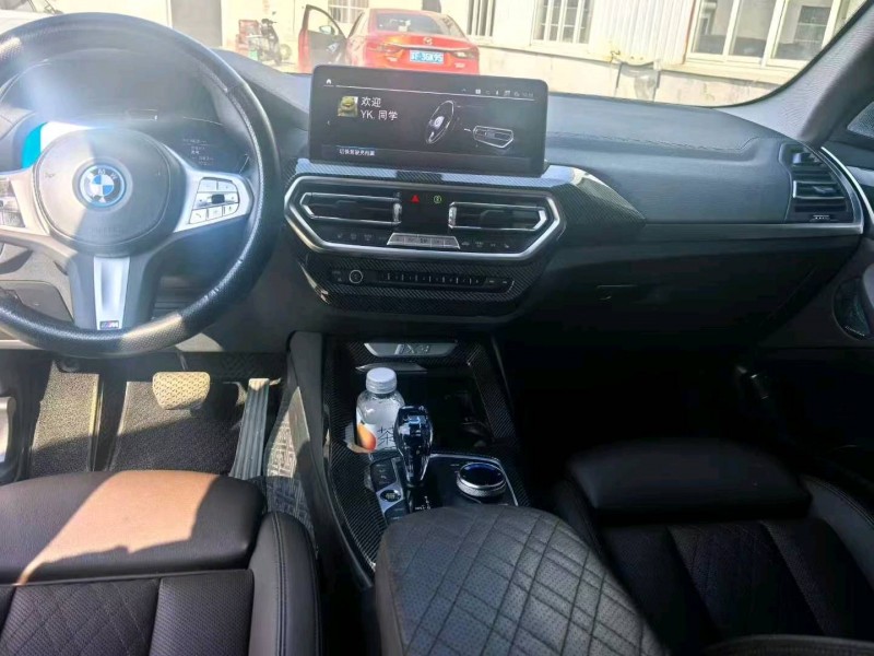 苏州23年宝马IX7