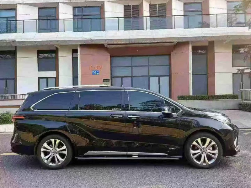 江门24年丰田塞纳7