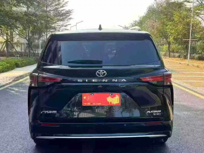 江门24年丰田塞纳9