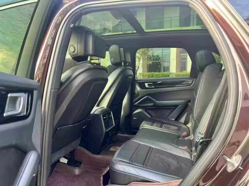 湛江20年保时捷卡宴4