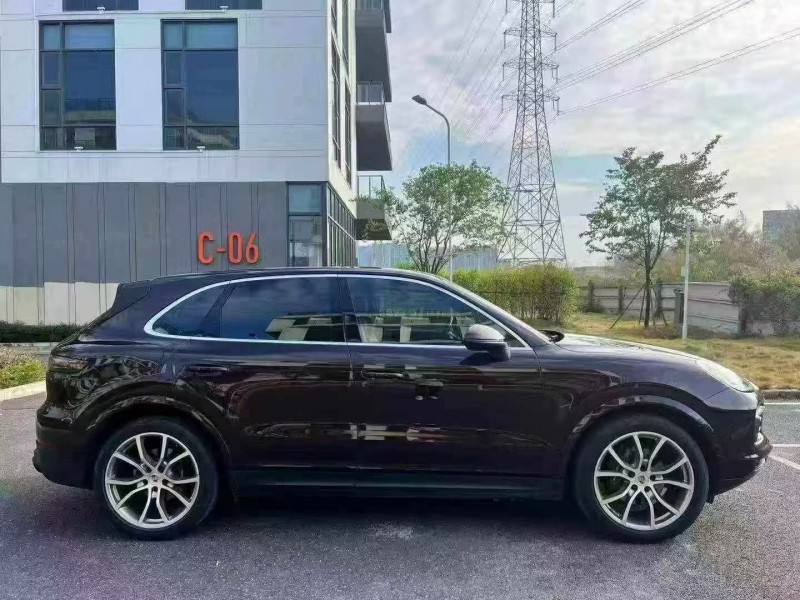 湛江20年保时捷卡宴7