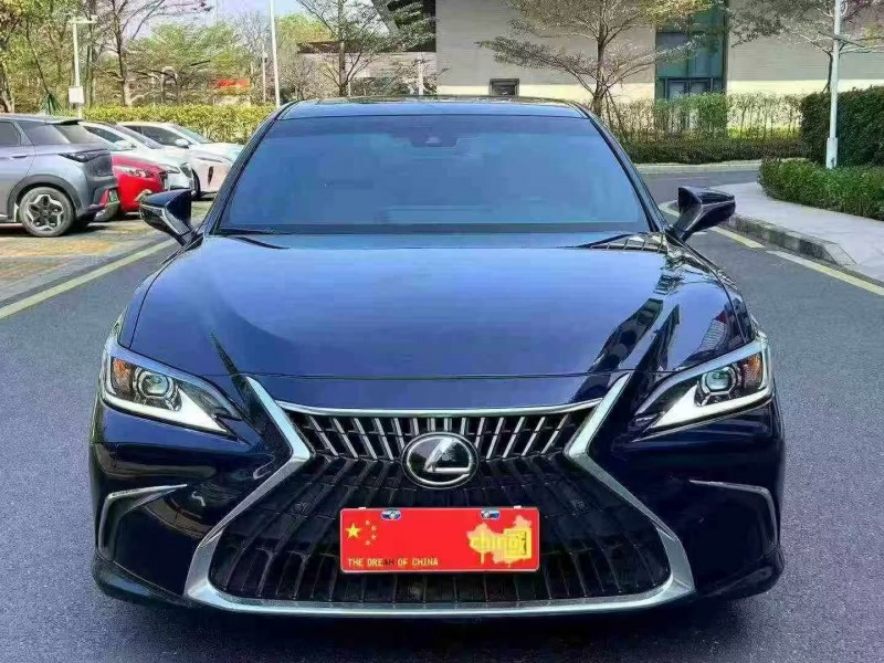 河源23年雷克萨斯ES1