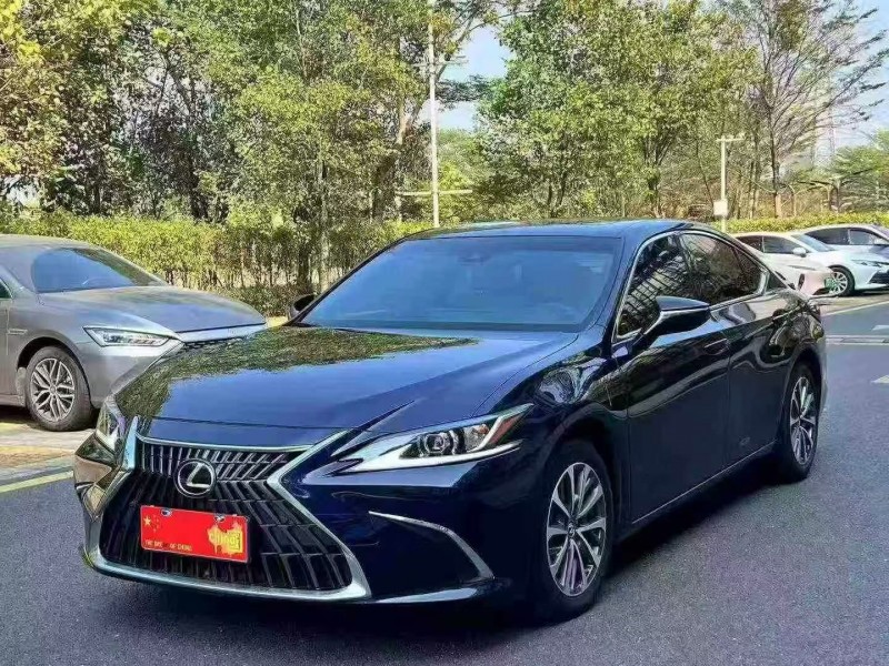 河源23年雷克萨斯ES3
