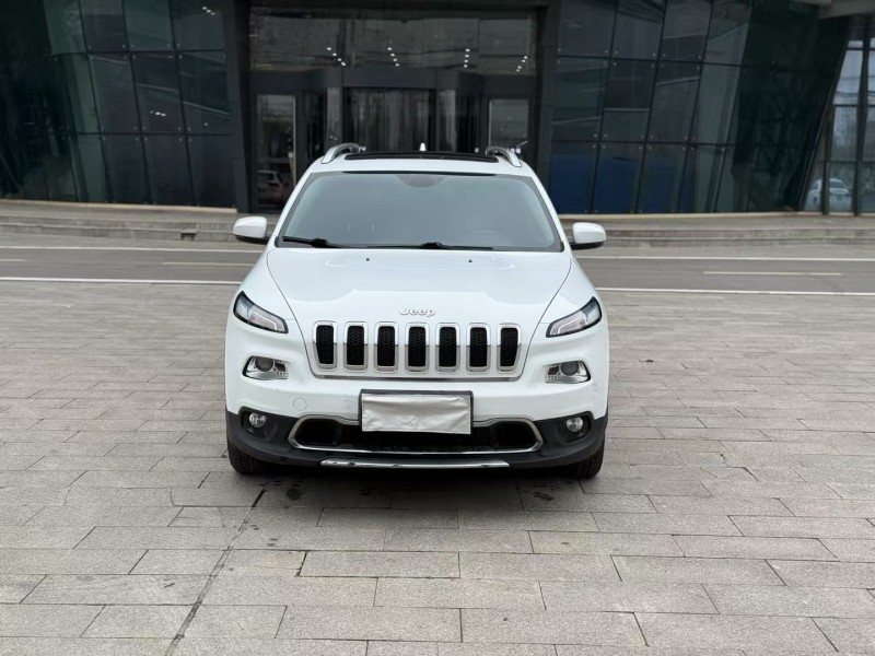 徐州18年Jeep自由光1