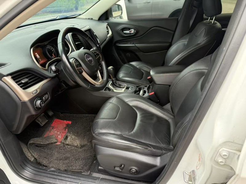 徐州18年Jeep自由光2