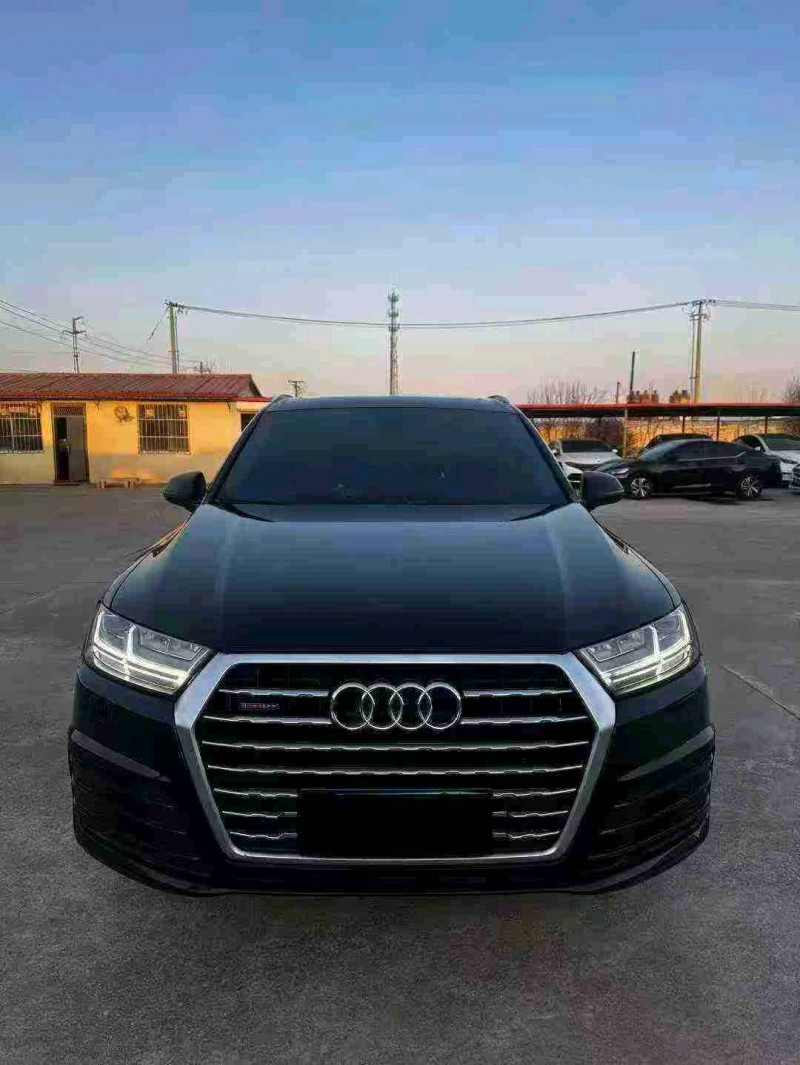 天津18年奧迪Q71