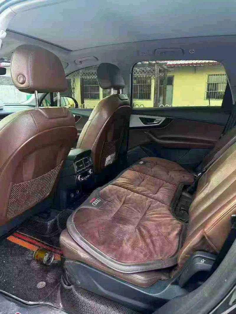 天津18年奧迪Q75