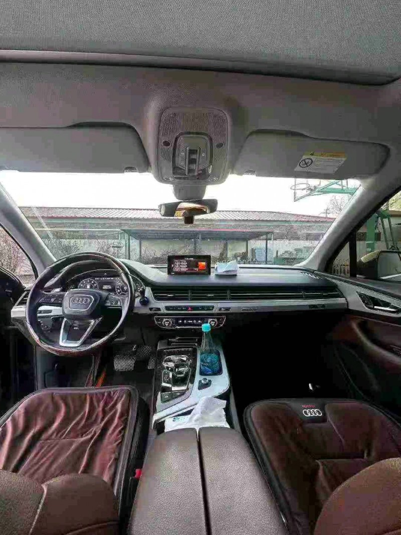 天津18年奧迪Q76
