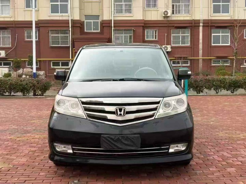 济宁12年本田艾力绅1