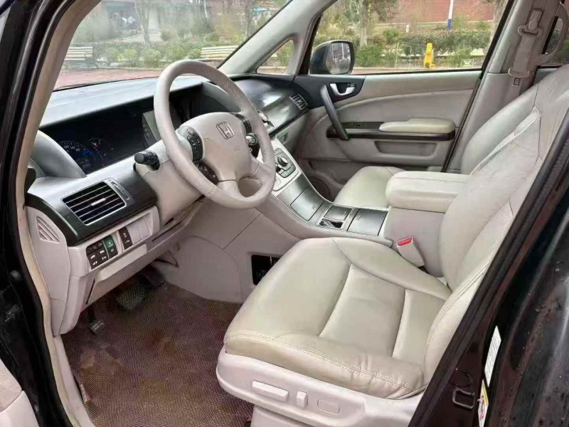 济宁12年本田艾力绅4