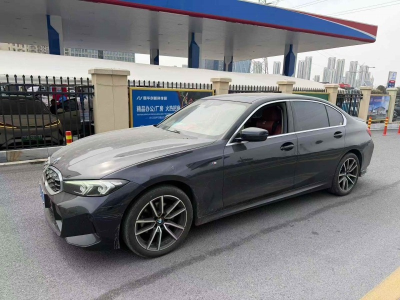吉安23年宝马3系2