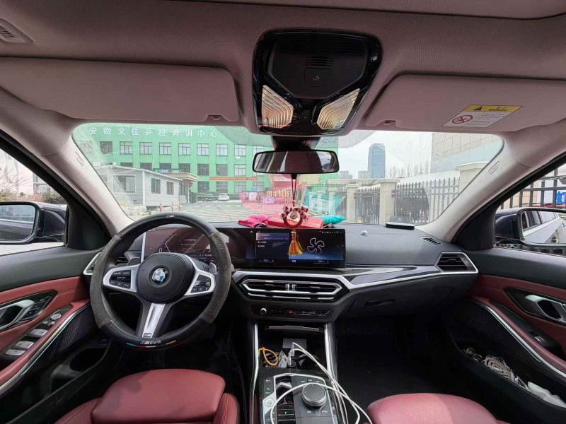 吉安23年宝马3系6