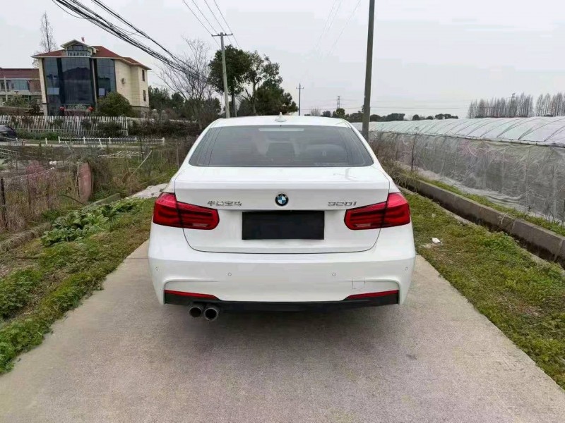 嘉興19年寶馬3系7