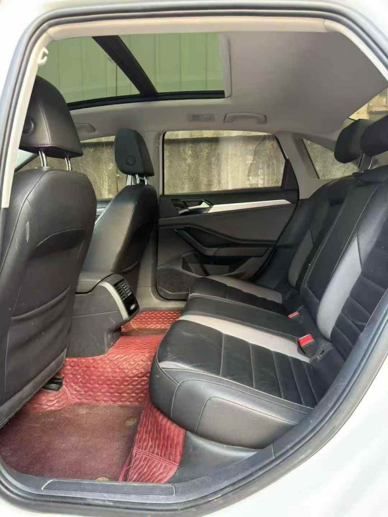 龙岩22年大众速腾6