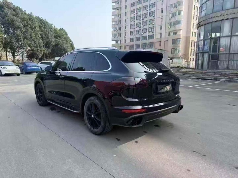 温州15年保时捷卡宴8