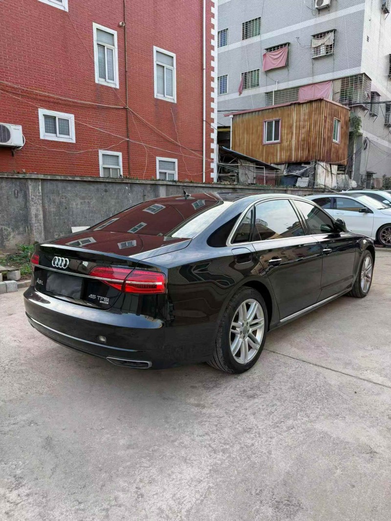 南平17年奥迪A8L8