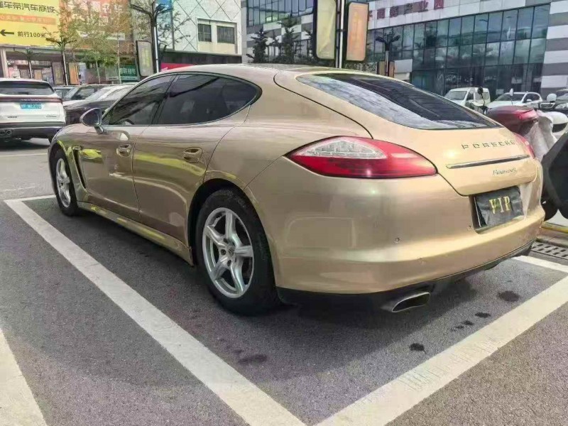 荊州12年保時捷帕拉梅拉7