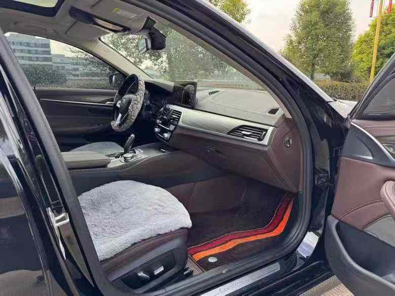 盐城22年宝马5系8