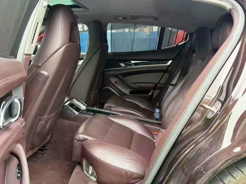 莆田16年保时捷帕拉梅拉6