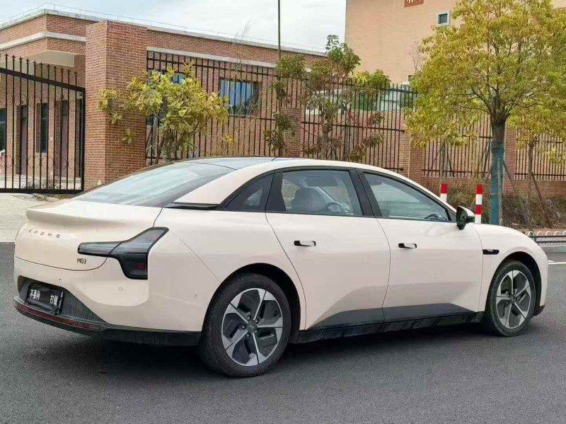 泉州25年小鹏汽车m038