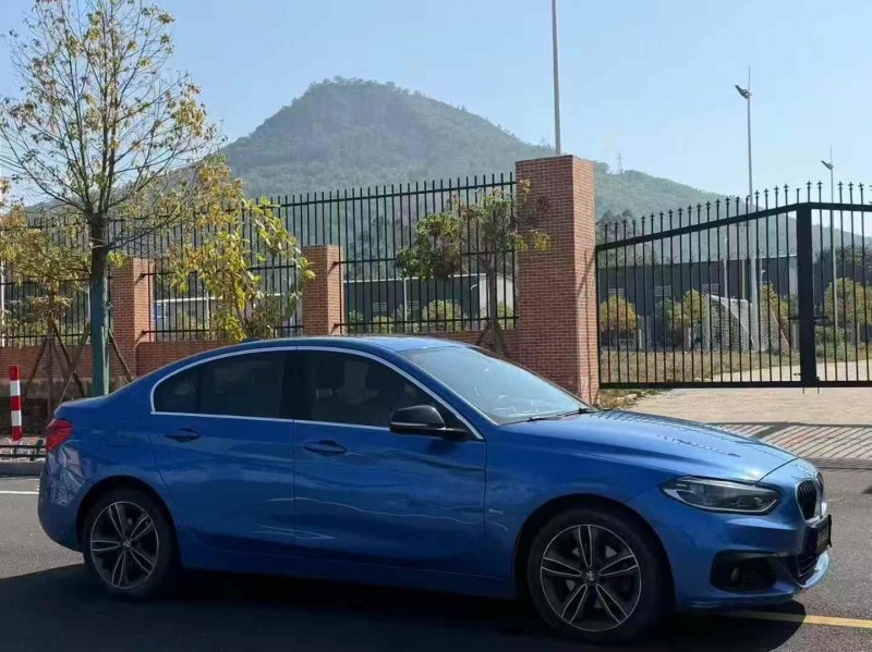 泉州18年宝马1系3