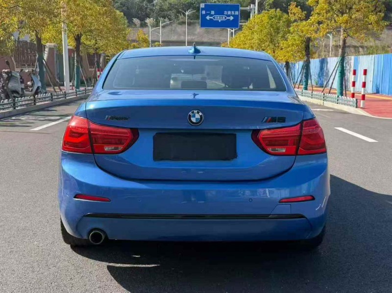 泉州18年宝马1系9
