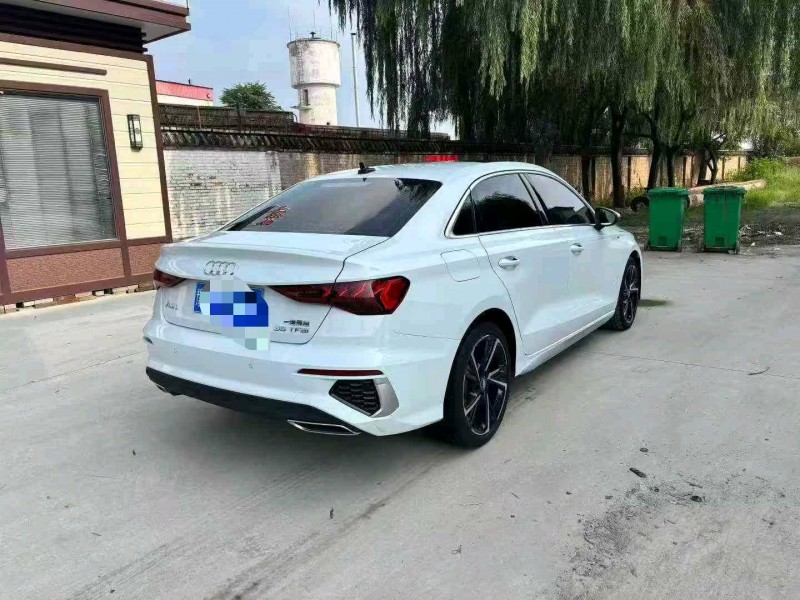 保定22年奥迪A33