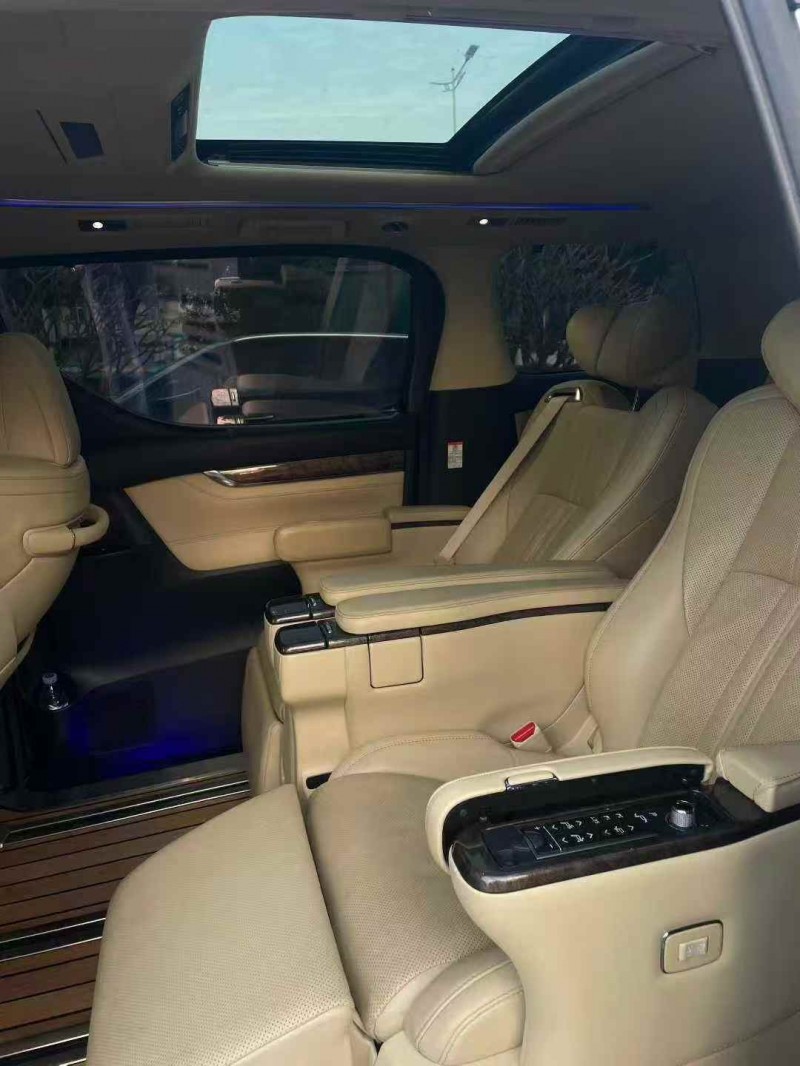 南平19年豐田埃爾法6