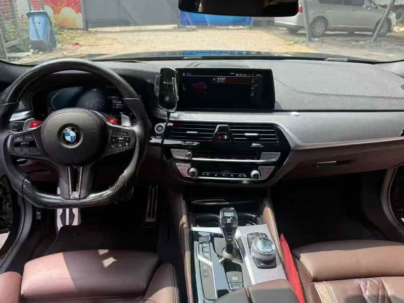 珠海20年宝马5系8