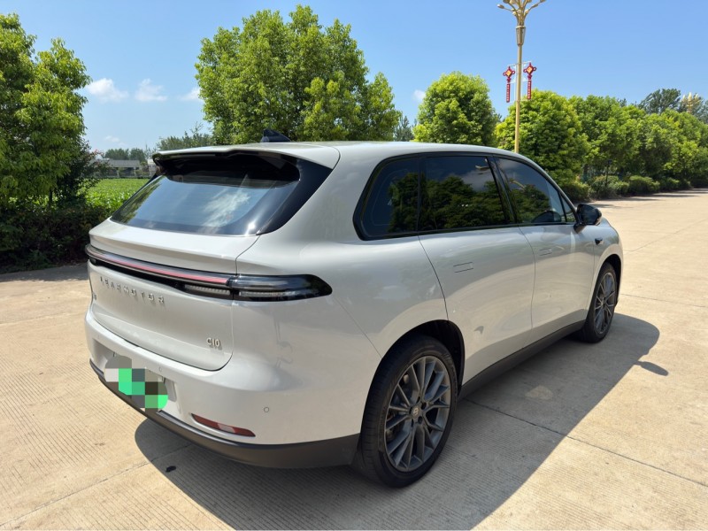 盐城24年零跑汽车C104