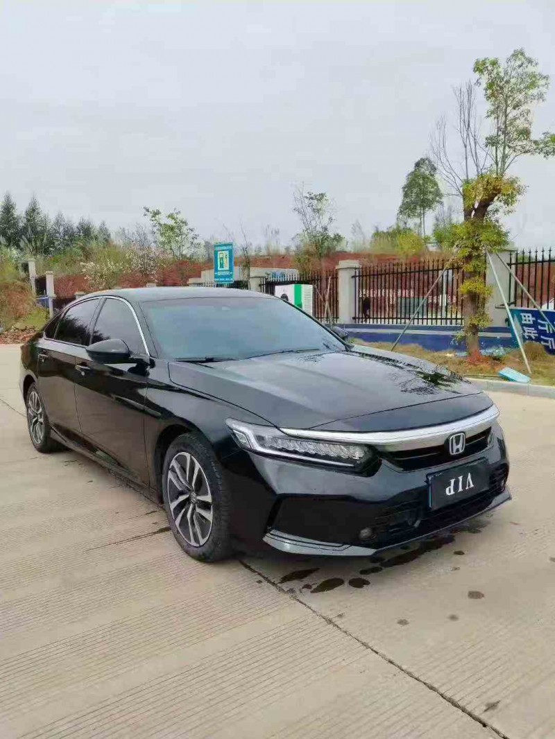 钦州23年本田英诗派2