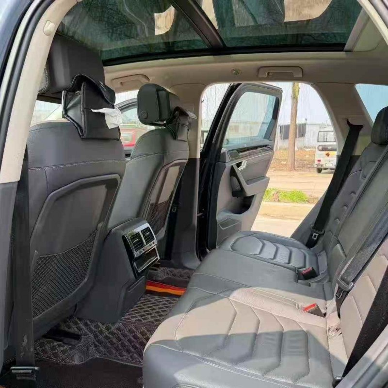 济宁22年大众途锐5