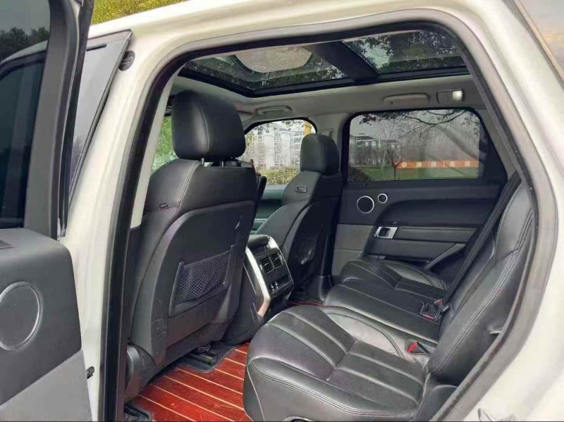 徐州17年路虎揽胜运动7