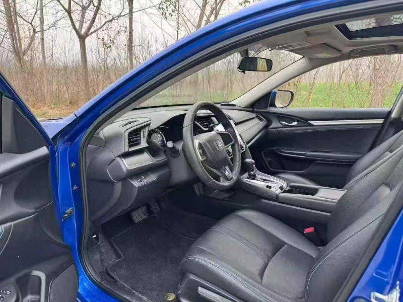 连云港17年本田思域8