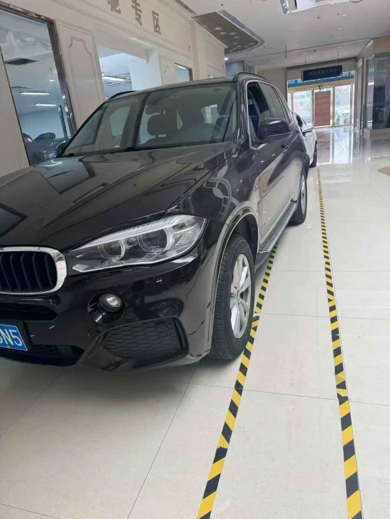 金华16年宝马X53