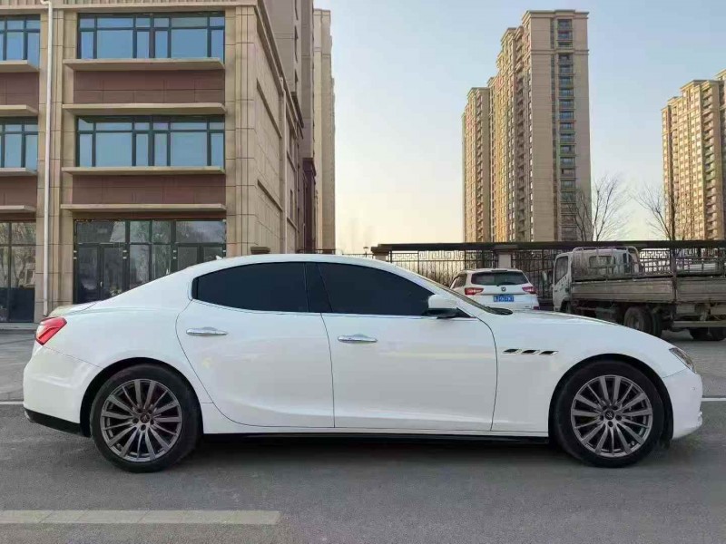 东营16年玛莎拉蒂Ghibli7