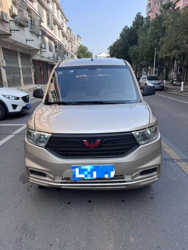 張家界21年五菱汽車宏光1