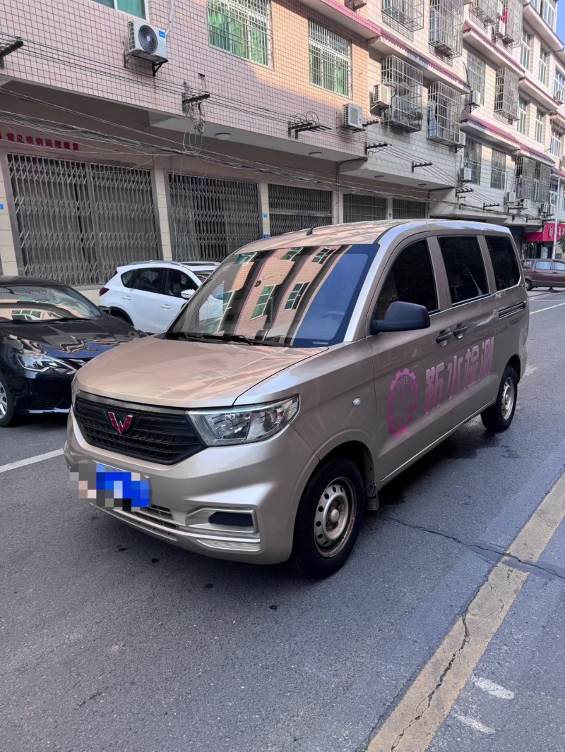 張家界21年五菱汽車宏光3