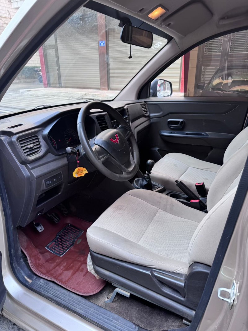 張家界21年五菱汽車宏光4