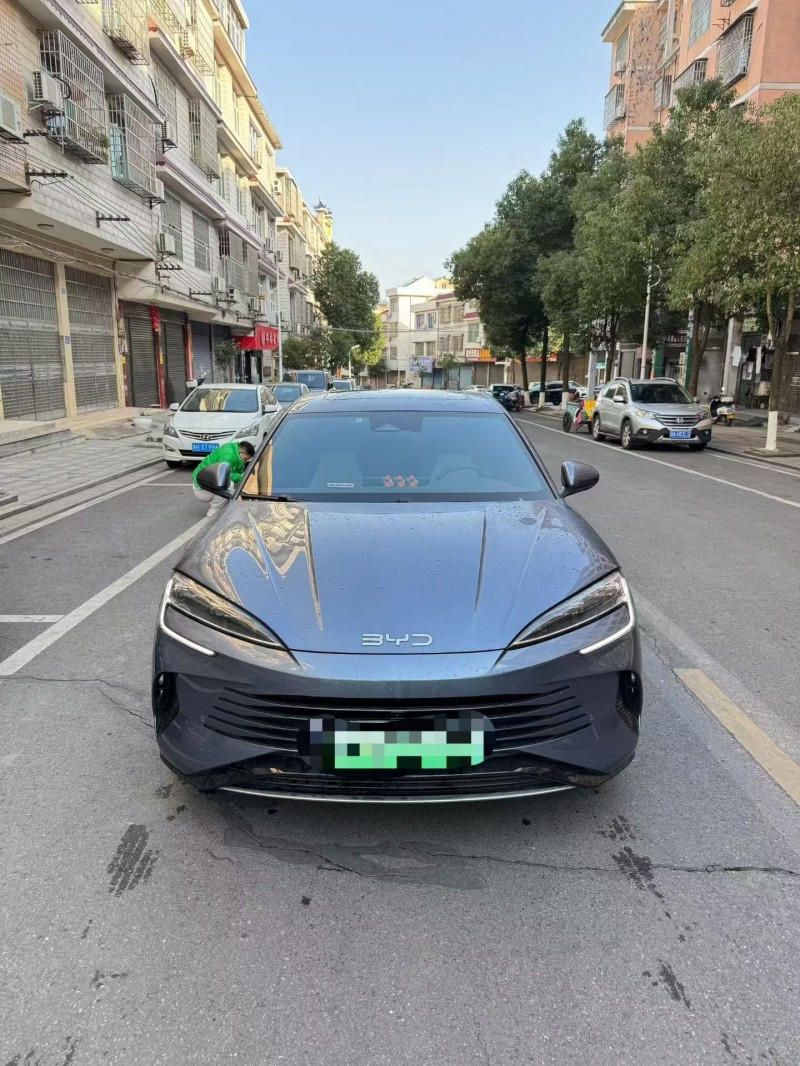 衡陽24年比亞迪海豹1