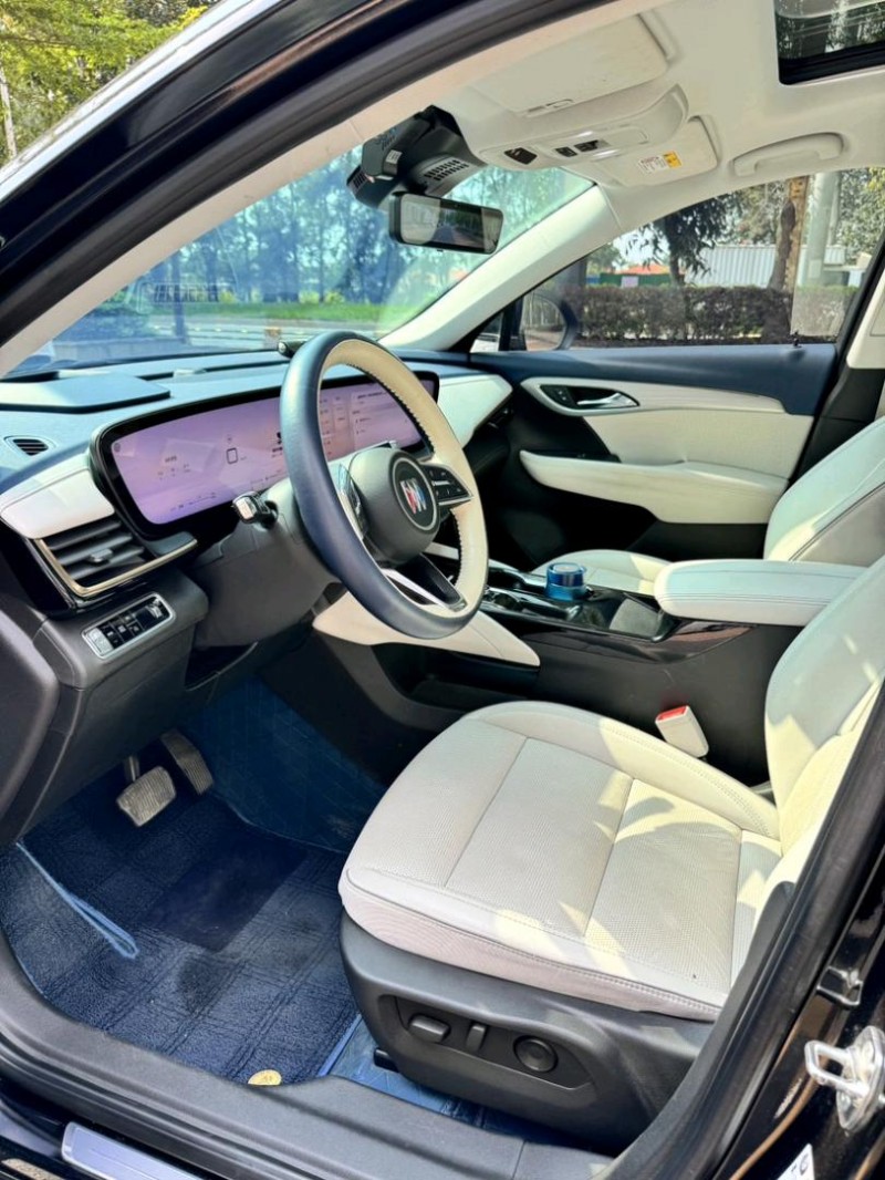 珠海25年别克昂科威3