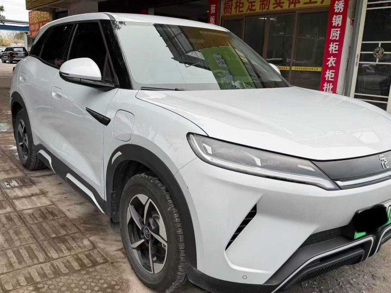 南寧24年比亞迪元3