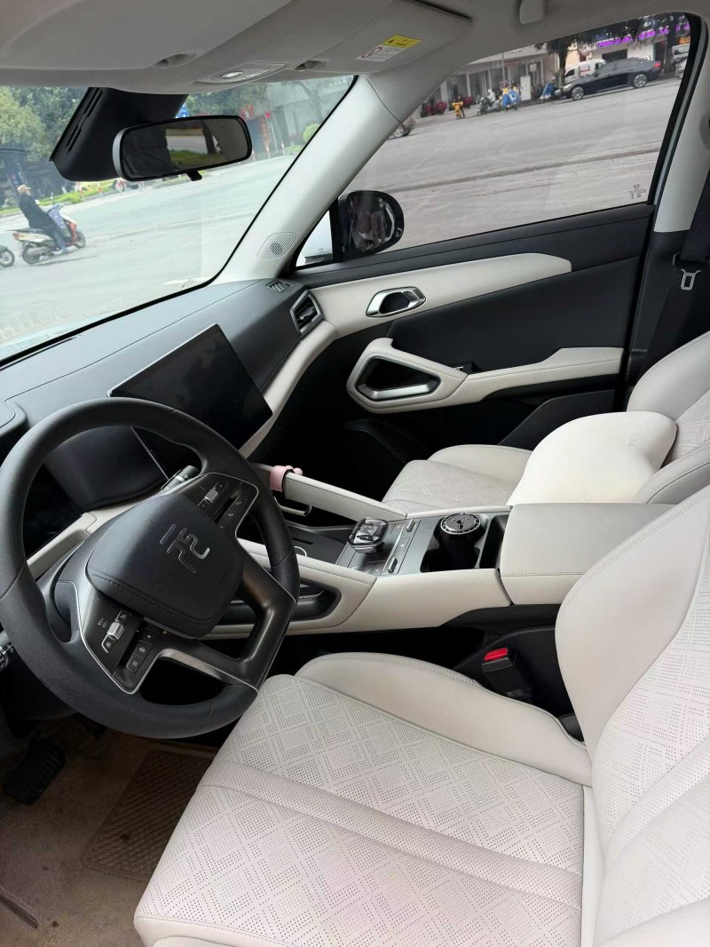 南寧24年比亞迪元4