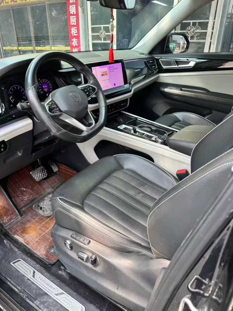 南宁22年大众途昂4