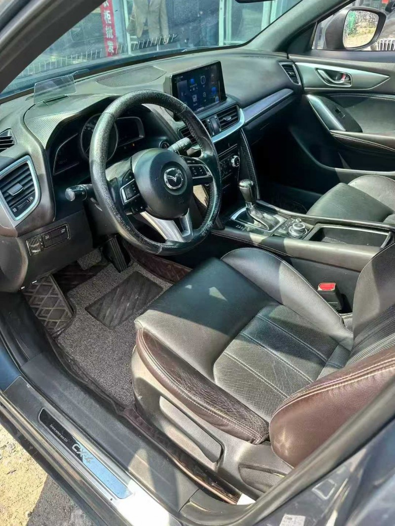 南宁17年马自达CX-44