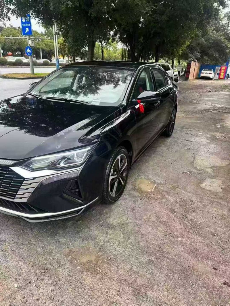 南宁24年东风奕炫3