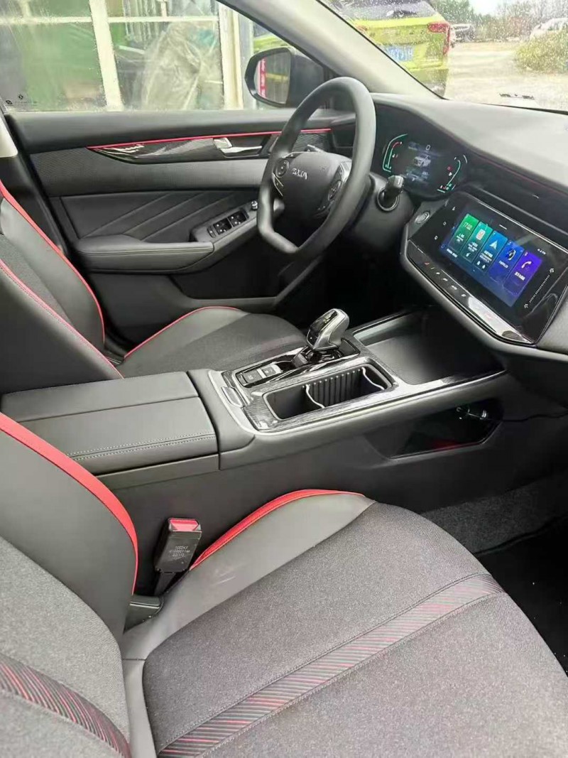 南宁24年东风奕炫5