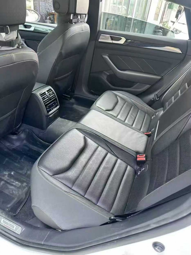 南宁24年大众CC7